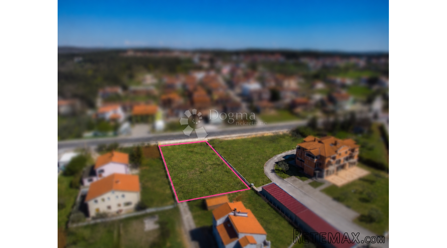 Građevinsko zemljište 1.315 m² na jednoj od najpoželjnijih l - 3