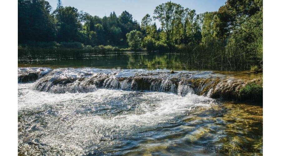 GRAĐEVINSKO ZEMLJIŠTE UZ MREŽNICU - 2