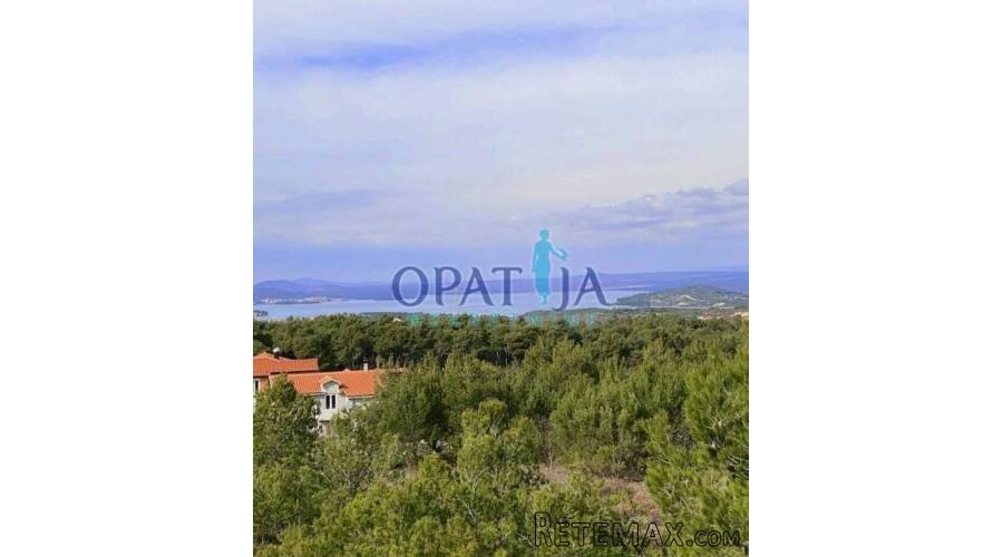 Šibenik, građevinsko zemljište za resort bungalove/vile ili..