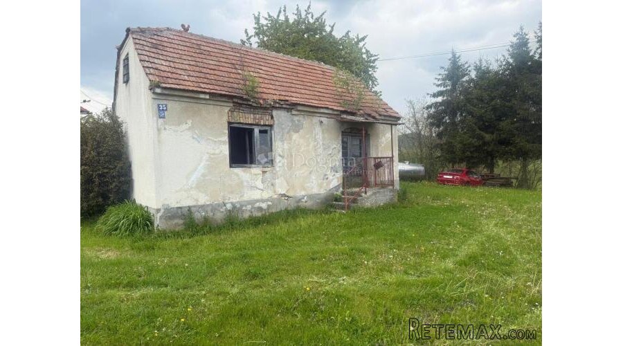 KUĆA + ZEMLJIŠTE 1330 m2 - POTENCIJAL