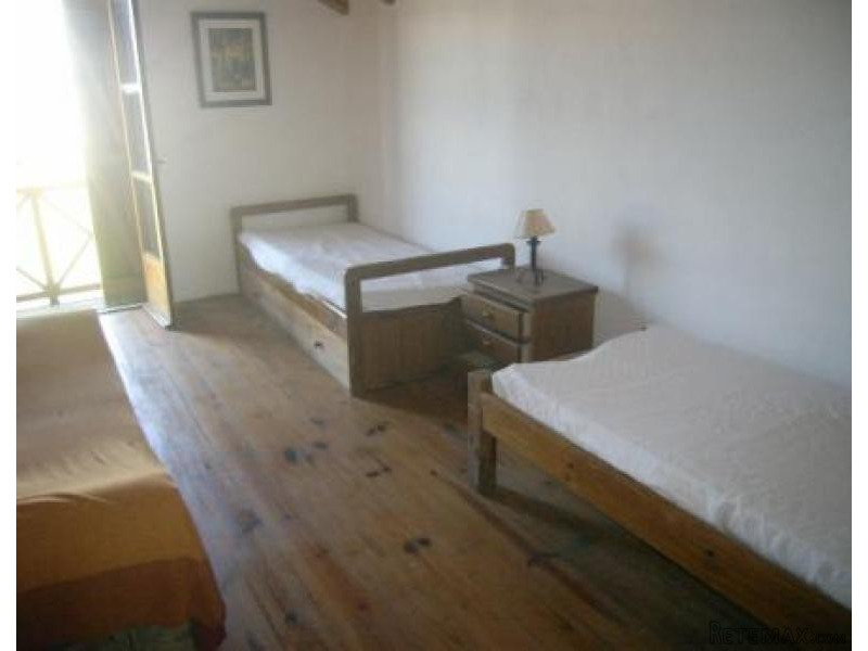 3 Bedroom House - For Rent - Jose.. - 2