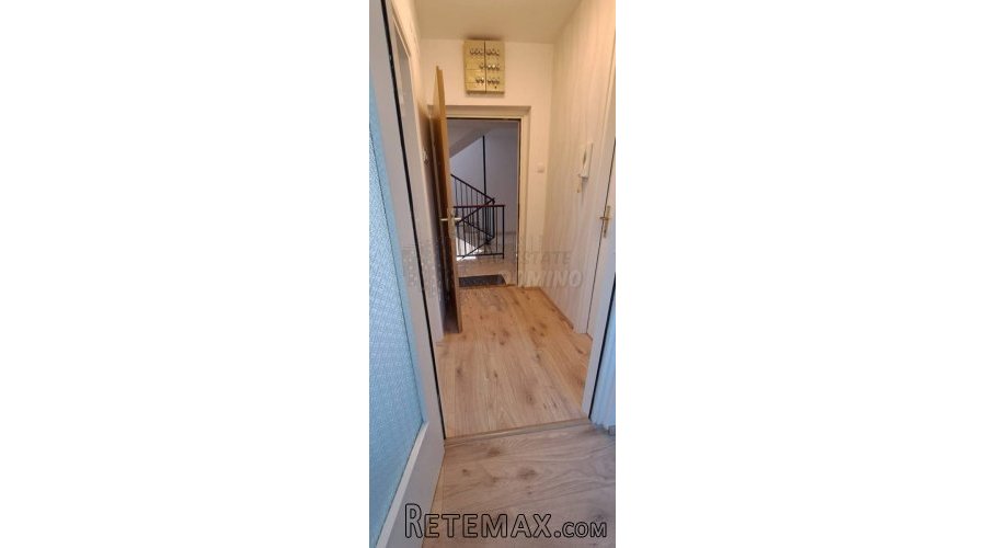 Prekrasan mali apartman u blizini mora! Malinska! - 9