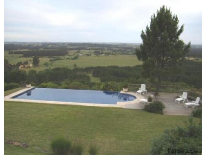 4 Bedroom House - For Rent - Ruta 12 - 2