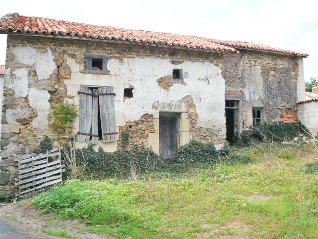 Property To Restore In The Charente - 2