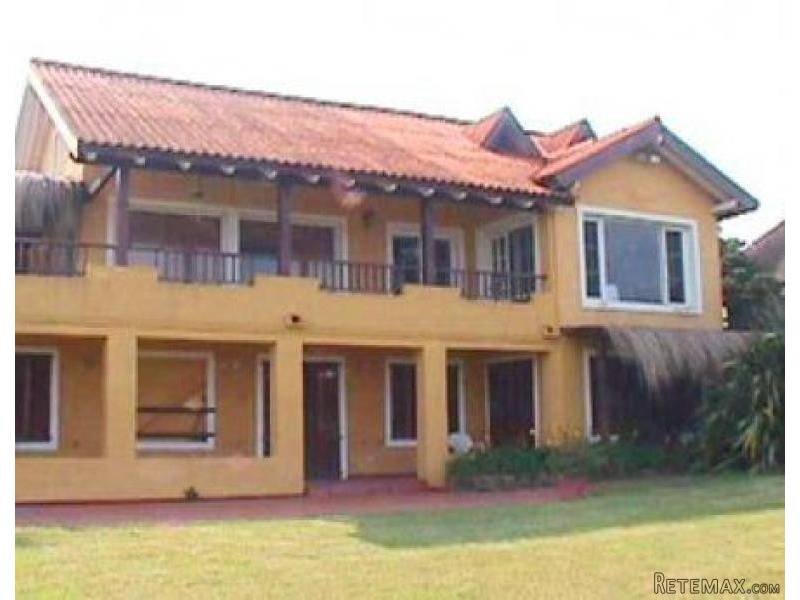 4 Bedroom House - For Rent - Jose..
