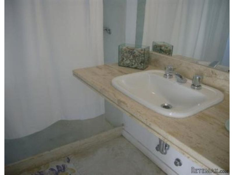 4 Bedroom House - For Rent -.. - 2