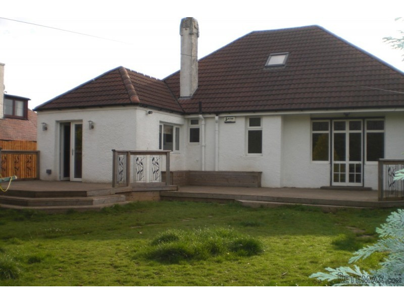 36 Larchfield Ave, Newton Mearns..