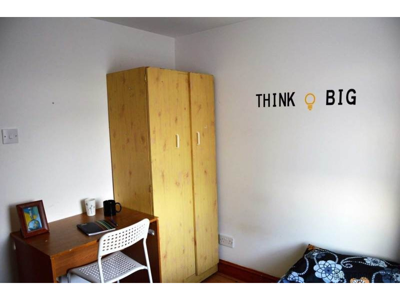 Single room, Zone 3, Leyton