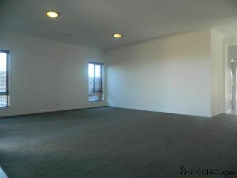Beautiful Double Storey Family Home in.. - 2