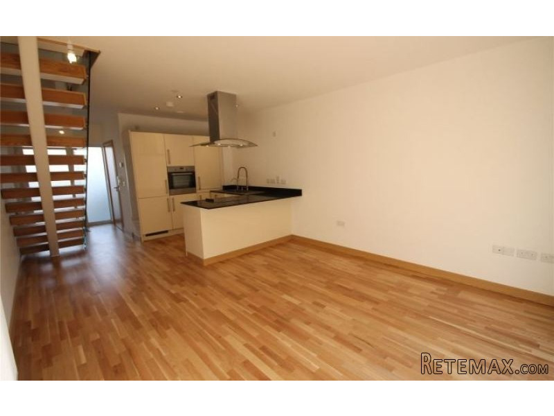 Flamsteed Close - 2