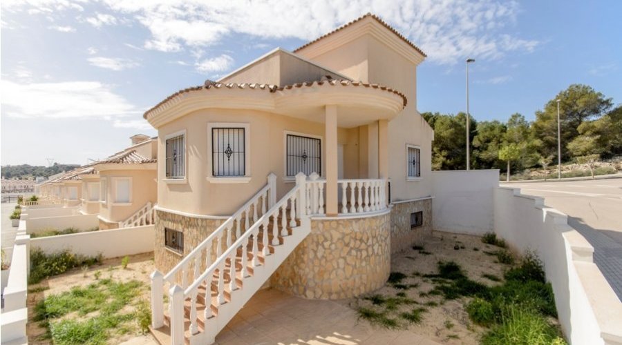 The Costa Blanca and its micro climate offer the quality of..