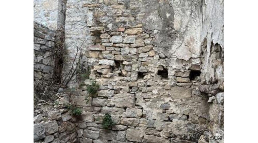 HITNA PRODAJA! KAMENA STARINA ZA OBNOVU, KAŠTEL SUĆURAC - 2