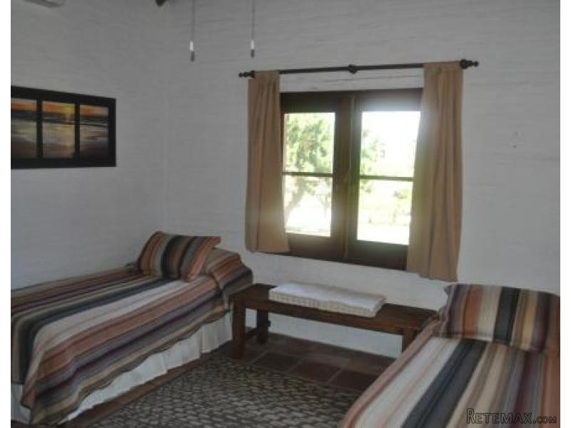 3 Bedroom House - For Rent - Montoya - 2