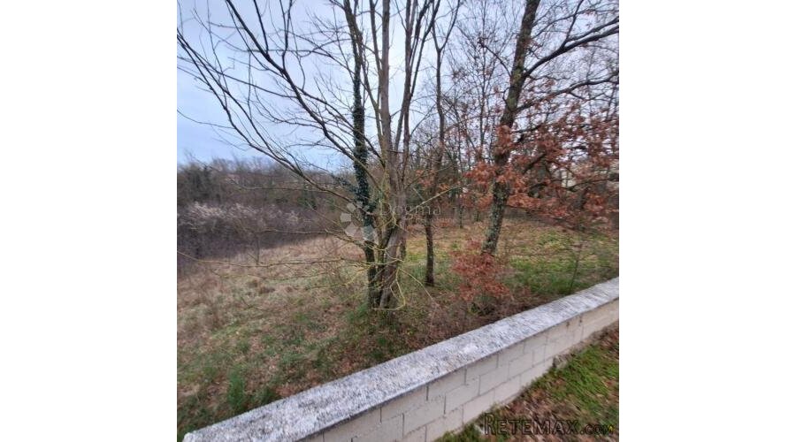 Građevinsko zemljište - 799m2 - 2