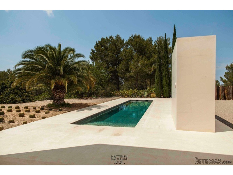 Modern finca in Buscatells - 2