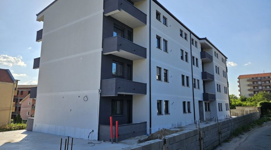 Prodajem stan-Mirijevo - 2