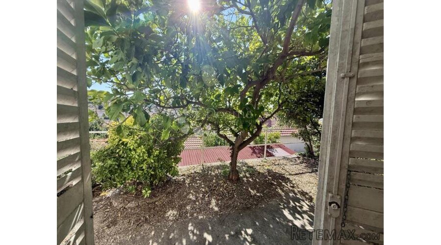 Prodaje se apartman u centru Malog Lošinja