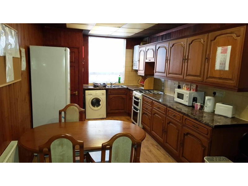 Double room, Zone 3, Leyton - 2
