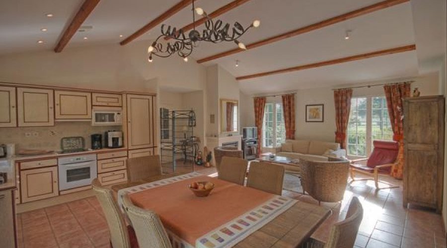 Les Forges (79) - Overlooking a golf course, modern bungalow.. - 6