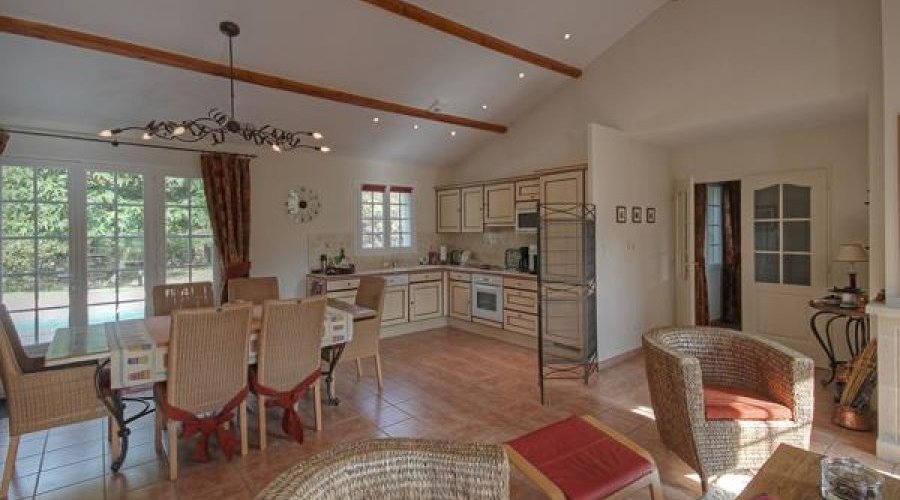 Les Forges (79) - Overlooking a golf course, modern bungalow.. - 8