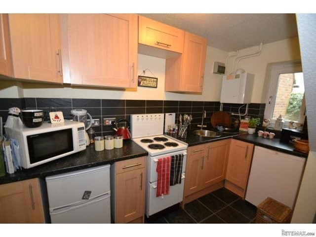 1 bedroom house in Minster On Sea.. - 2