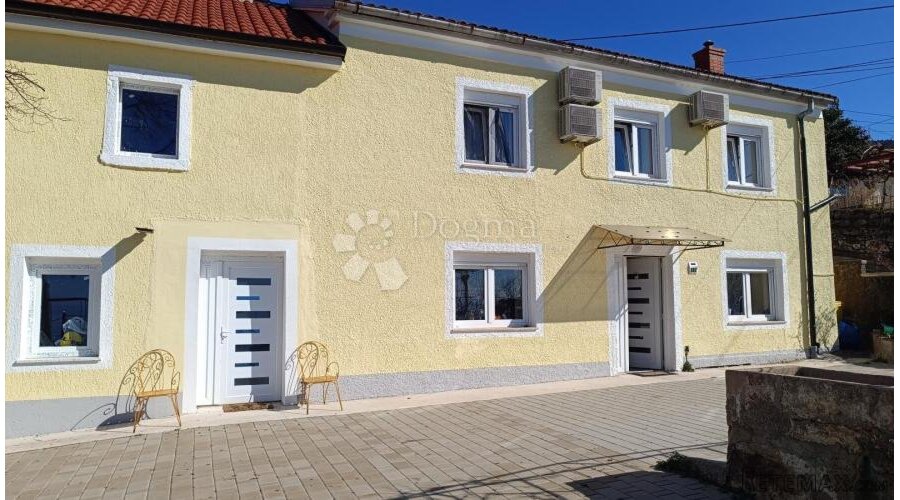 Hreljin, kuća sa 2 dvoetažna stana, okućnica, parking - 3
