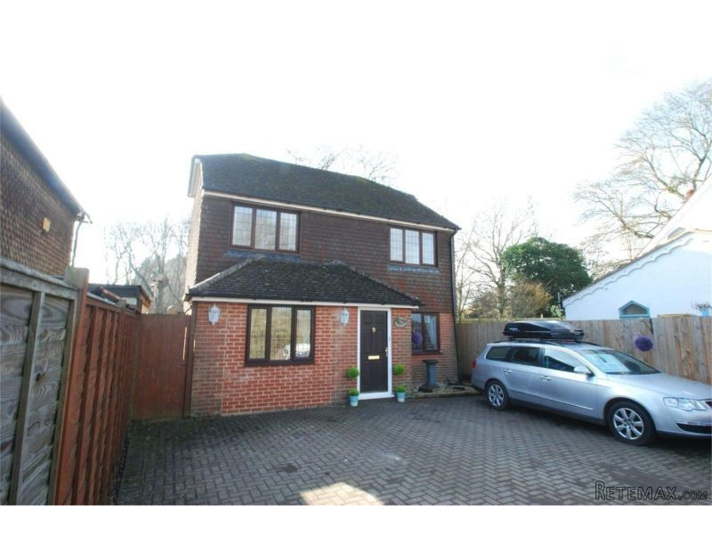 3 Bedroom Detached House