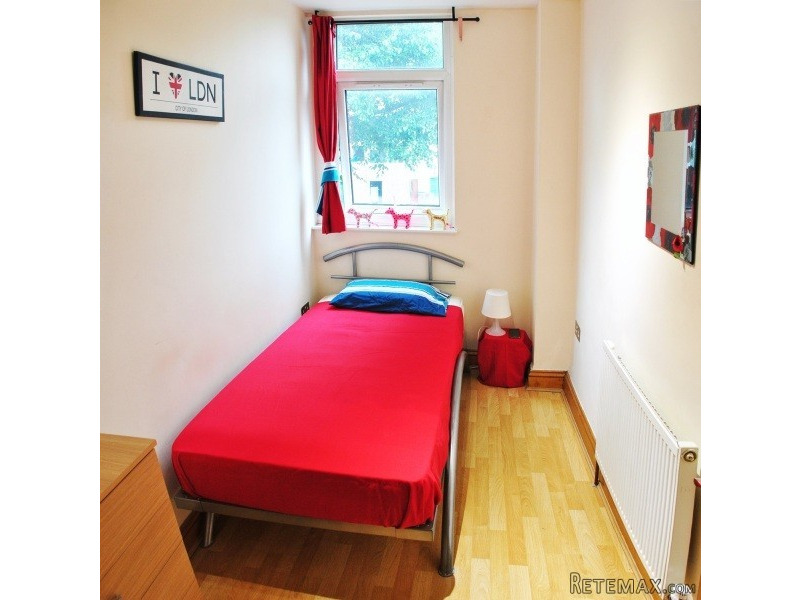 Single with single bed near Maida Vale..
