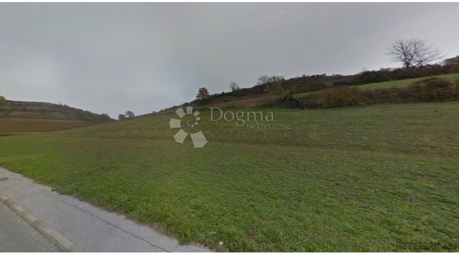 KRAPINA - ZEMLJIŠTE ZA OBITELJSKU KUĆU S VELIKOM OKUĆNICOM - 3