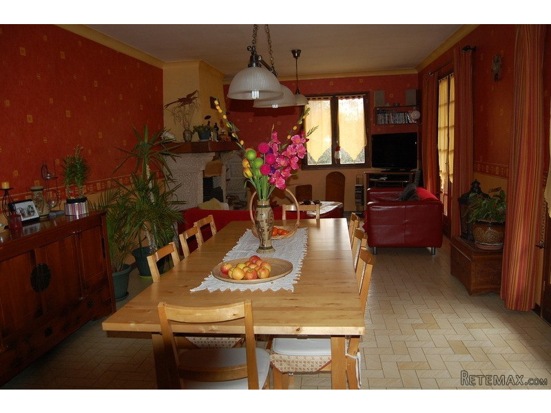 House With Large Plot Garage And..