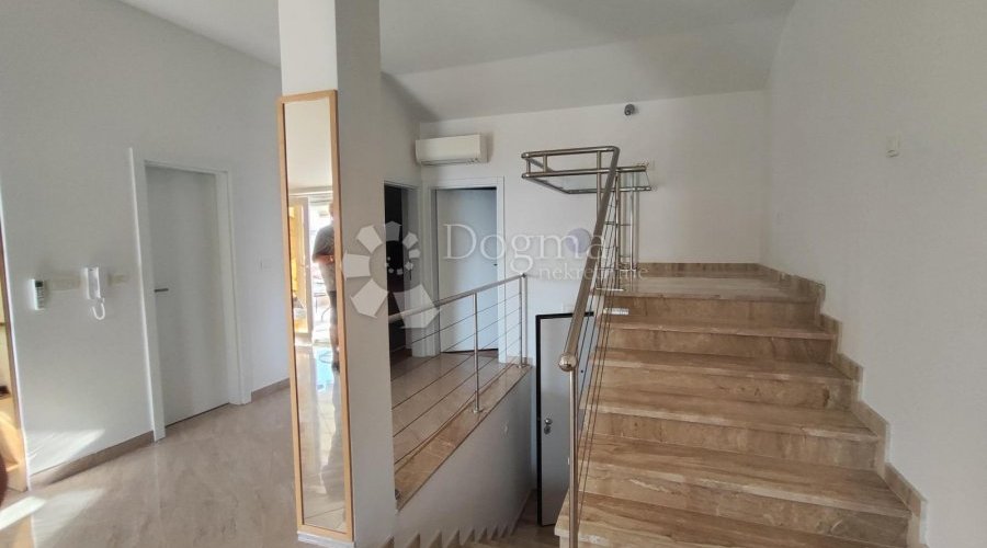 Apartman s panoramskim pogledom Njivice - 2