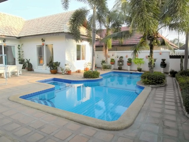 3 bedroom pool villa in quiet village.. - 2