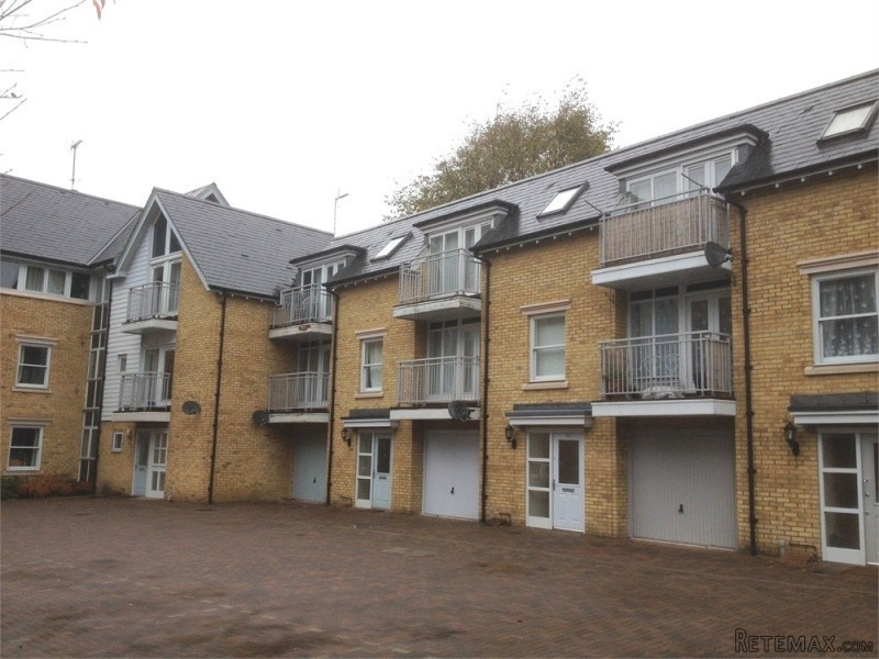 Bingley Court CT1 2SW