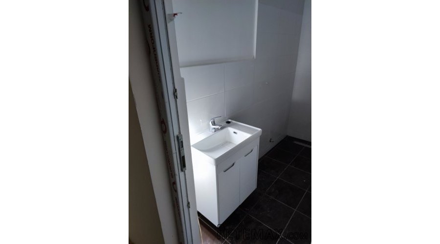 Izdaje se poslovni objekat u Vrbasu - 16