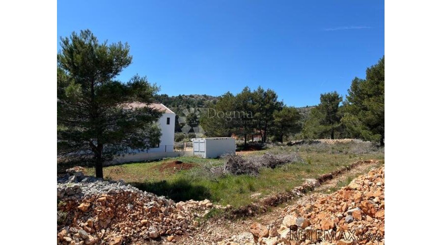 GRAĐEVINSKO ZEMLJIŠTE BILICE 467 m² - 2