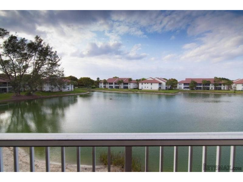 264 Cypress Point Dr #bldg 6, Palm..