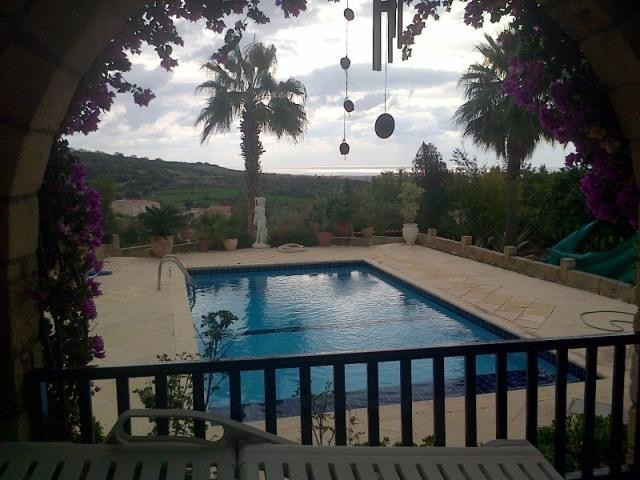 Three bedroom bungalow for rent, Tala.. - 2