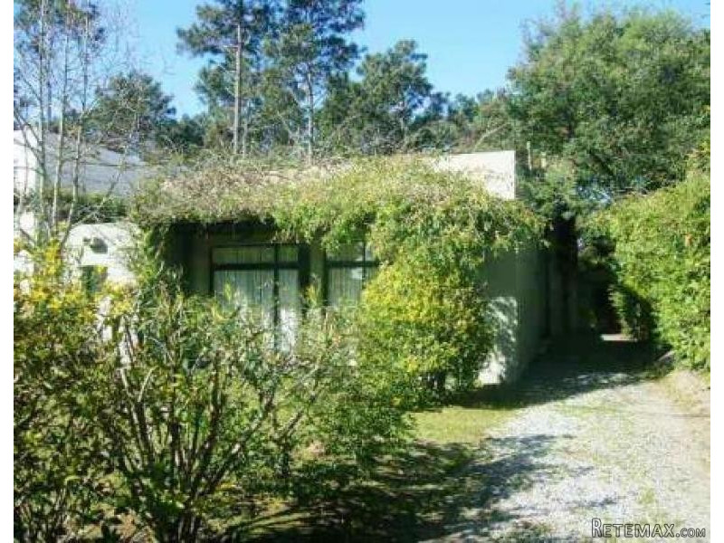 4 Bedroom House - For Rent -..