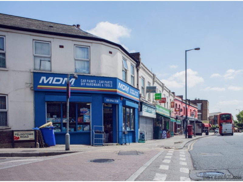 Single with double bed near Kensal.. - 2