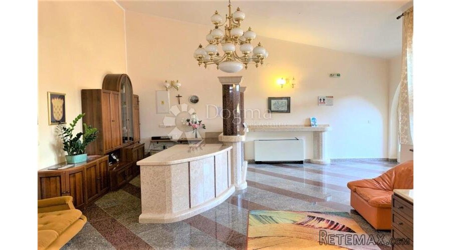 KRNICA – hotel i restoran uz obalu s tradicijom i odličnim r - 4