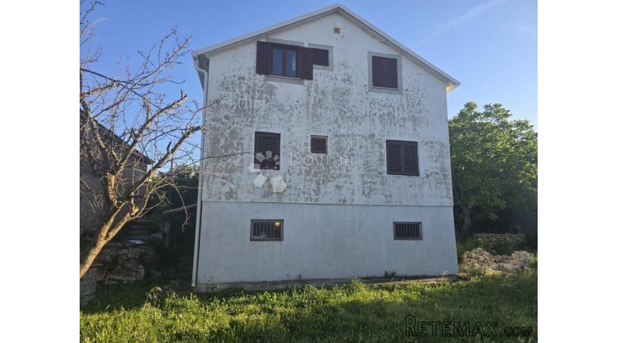 DRNIŠ - KATNICA S POTKROVLJEM U CENTRU GRADA, prodaja