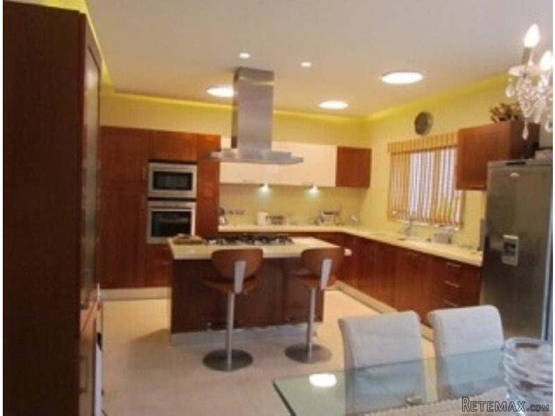 Terraced House, Ordinary Finish