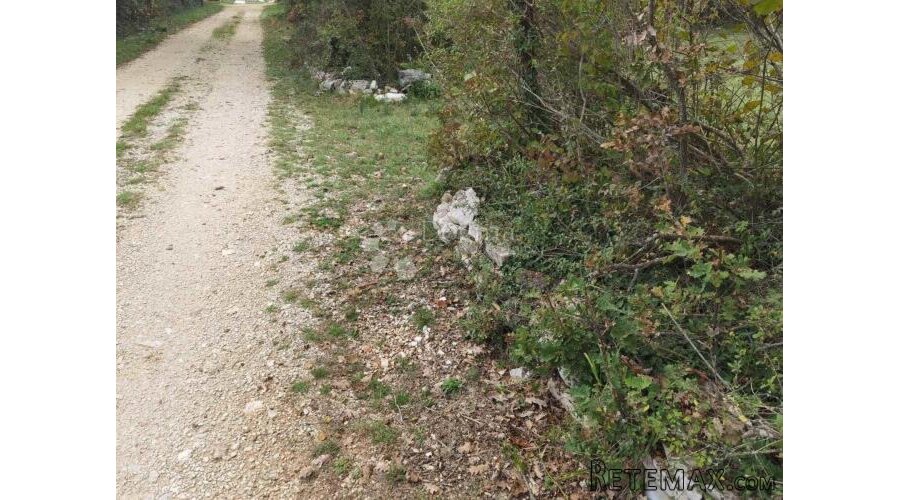 Zemljište na mirnoj lokaciji blizu svih sadržaja - 5