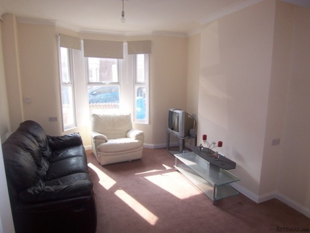 1 bedroom flat in SHEERNESS - 2