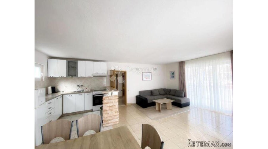 Apartmanska kuća uz more Slatine – top investicija - 2