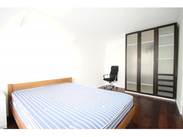 Room to rent