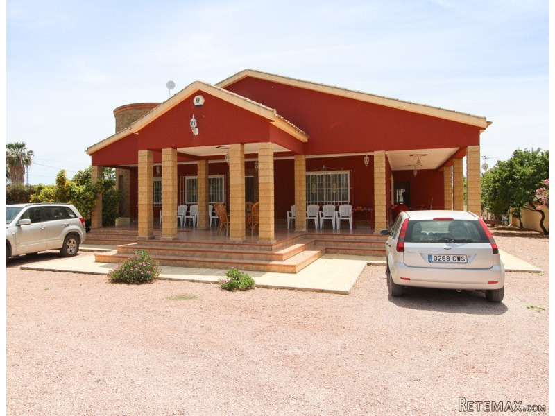 4 Bedrooms - Finca - Alicante - For Sale