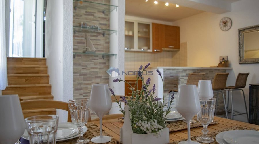Brač, Milna - kuća s bazenom, 4 apartmana, 250m2, 670m2 o.. - 2
