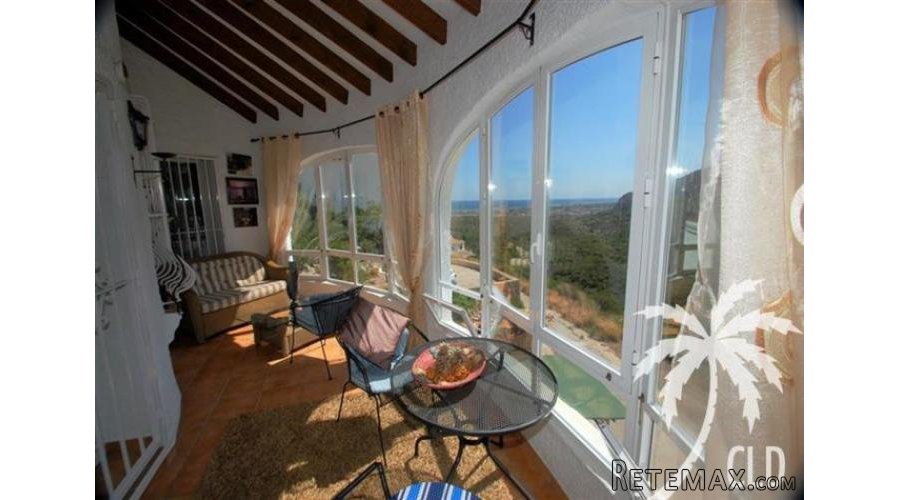 Fantastic sea views from this south-facing detached villa.. - 4