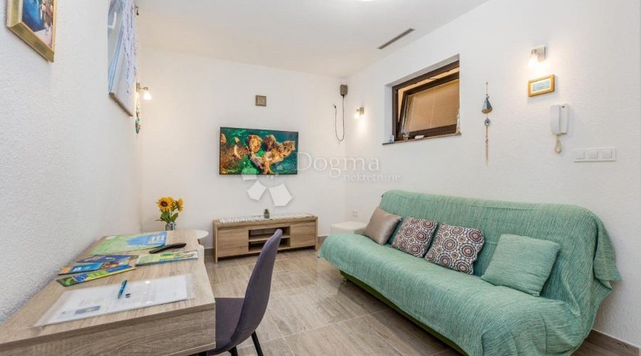 MALINSKA - APARTMAN S VELIKOM OKUĆNICOM - 5